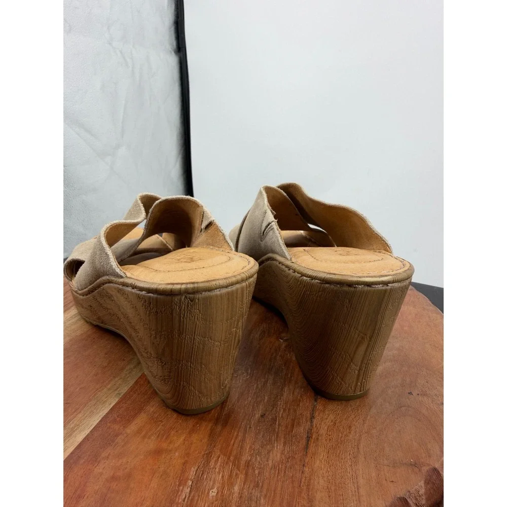 Born Nora Wedge Sandals Womens 7M Taupe Suede Crisscross Slide BR0036179